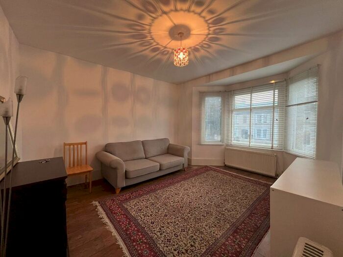 1 Bedroom Flat To Rent In Southbury Road, Enfield, EN1