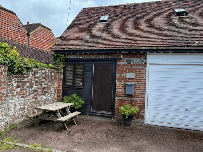 Studio To Rent In Chiddingly, Lewes, He., BN8