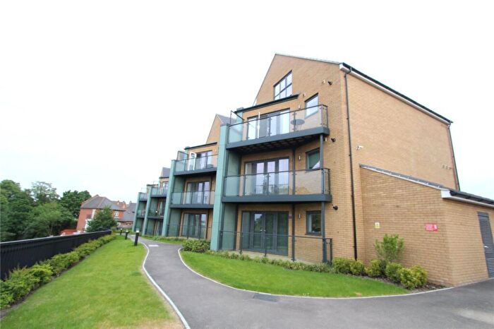 2 Bedroom Penthouse To Rent In Gatehouse View, The Avenue, Greenhithe, Kent, DA9