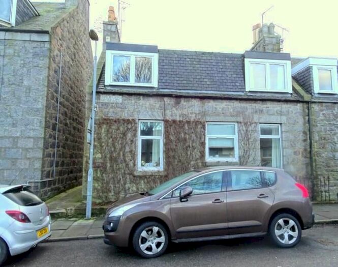 2 Bedroom Flat To Rent In Merkland Road, Aberdeen, AB24