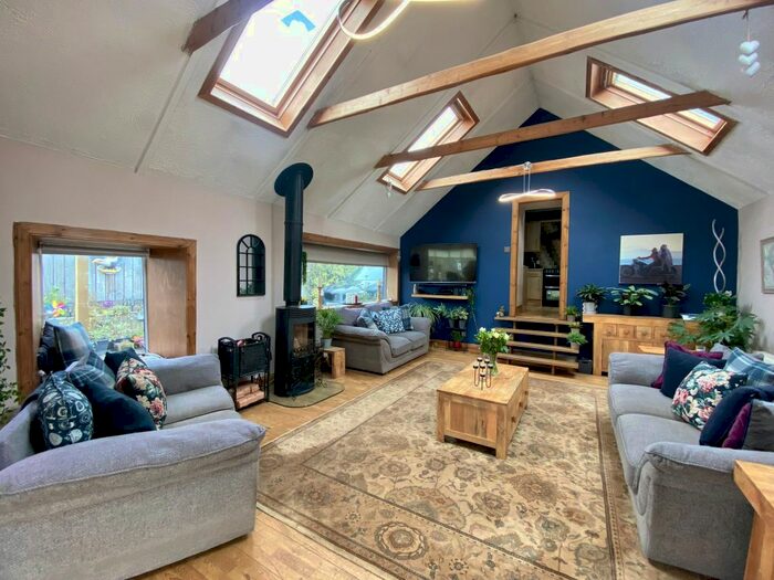 4 Bedroom Detached House For Sale In Glasgow Road, Chapelton, Strathaven, ML10