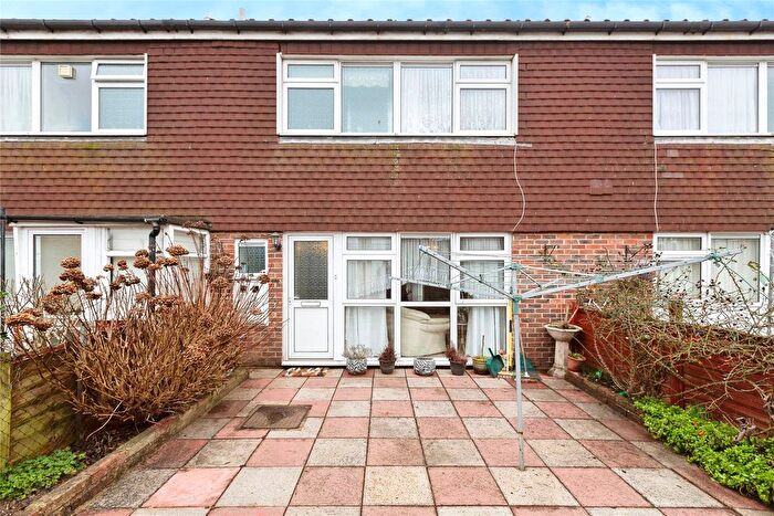 3 Bedroom Terraced House For Sale In Asthall Gardens, Ilford, IG6