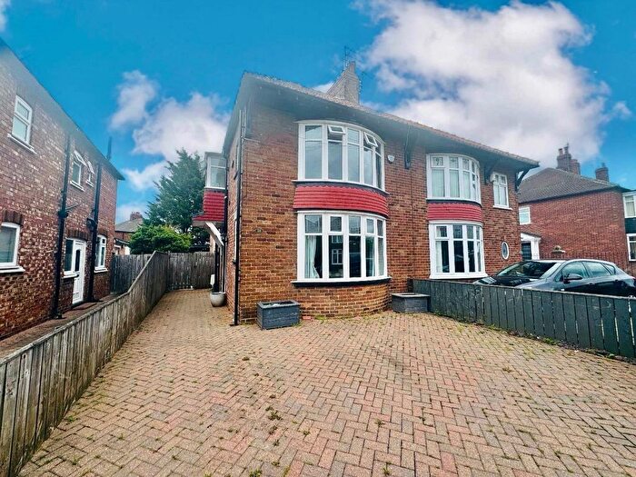 4 Bedroom Semi-Detached House For Sale In The Avenue, Middlesbrough, TS5