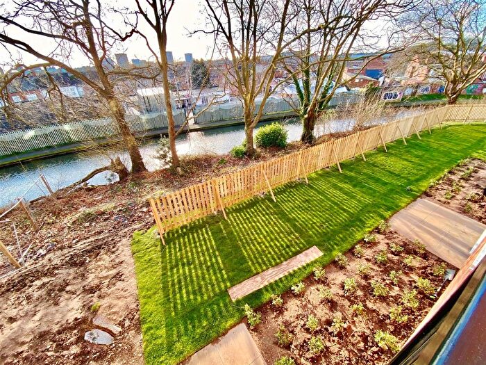 2 Bedroom Flat To Rent In Matlock House, Paragon Park, Coventry, CV6