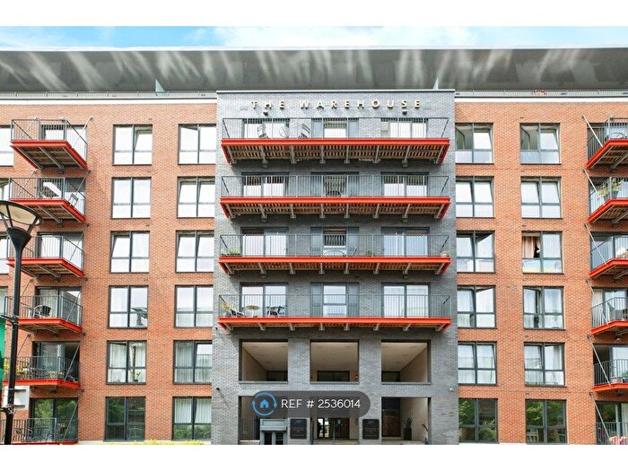 2 Bedroom Flat To Rent In Warehouse Court, London, SE18