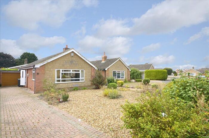 3 Bedroom Detached Bungalow For Sale In The Paddocks, Raunds, Northamptonshire, NN9