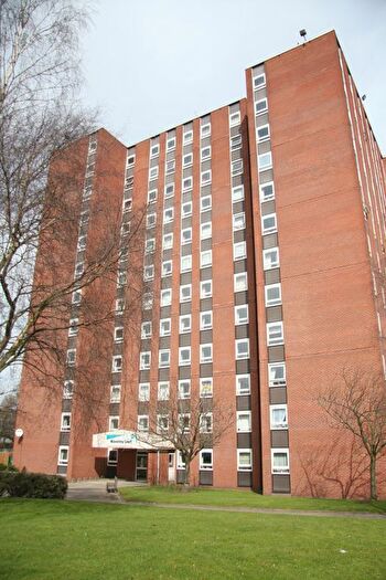 2 Bedroom Flat To Rent In Waverley Court, Crewe, CW2