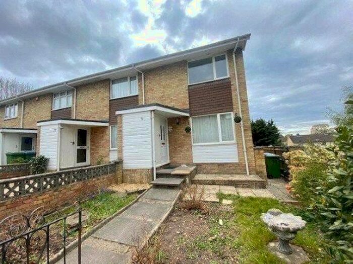2 Bedroom End Of Terrace House To Rent In Crabwood Road, Southampton, Hampshire, SO16