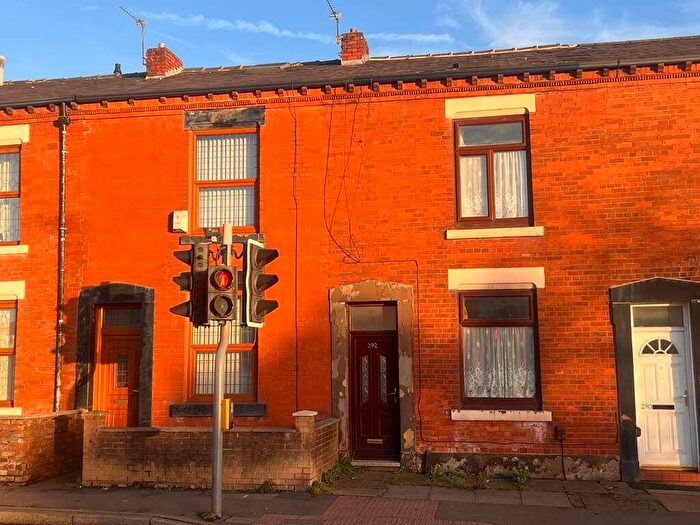 2 Bedroom Terraced House For Sale In Fields New Road, Chadderton, Oldham, Lancashire, OL9