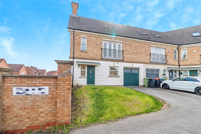 4 Bedroom End Of Terrace House For Sale In Clegg Square, Shenley Lodge, Milton Keynes, Buckinghamshire, MK5