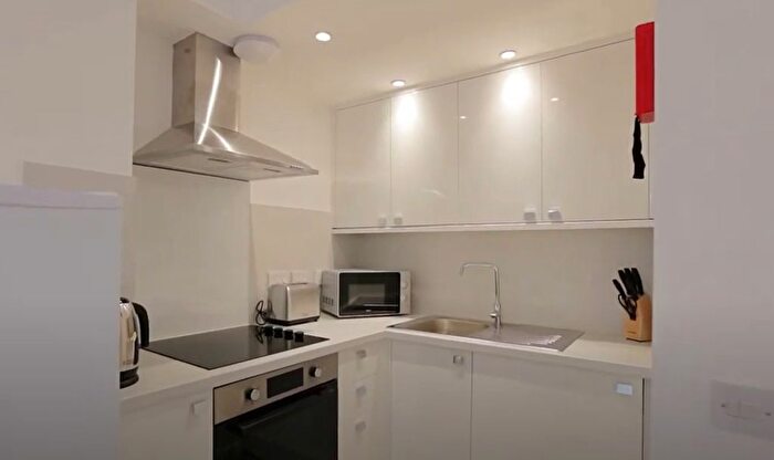 1 Bedroom Flat To Rent In Amisfield Street, North Kelvinside, Glasgow, G20