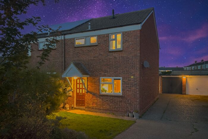 3 Bedroom Semi-Detached House For Sale In Fulfen Way, Saffron Walden, CB11