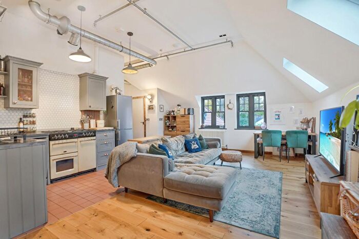 2 Bedroom Flat For Sale In Sydenham Avenue, Sydenham, London, SE26