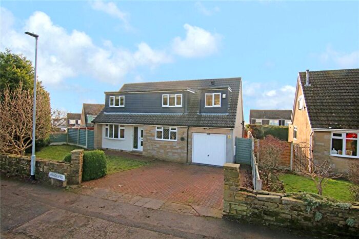4 Bedroom Detached House For Sale In Howden Road, Silsden, BD20