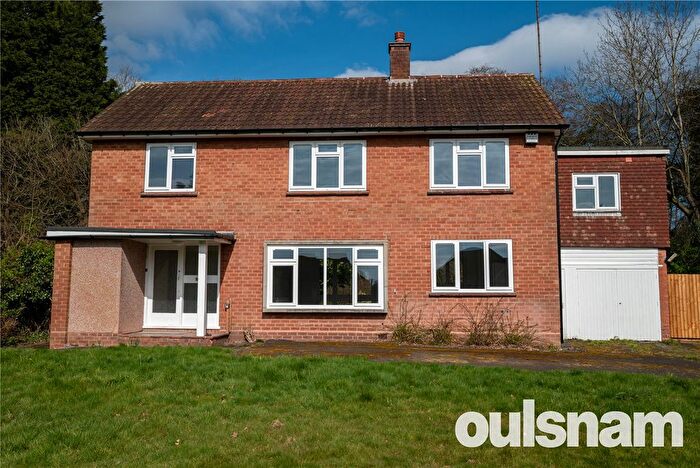 4 Bedroom Detached House To Rent In Bristol Road, Selly Oak, Birmingham, B29