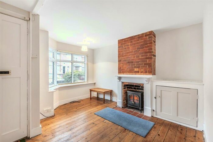 3 Bedroom Terraced House To Rent In Connaught Road, Reading, Berkshire, RG30