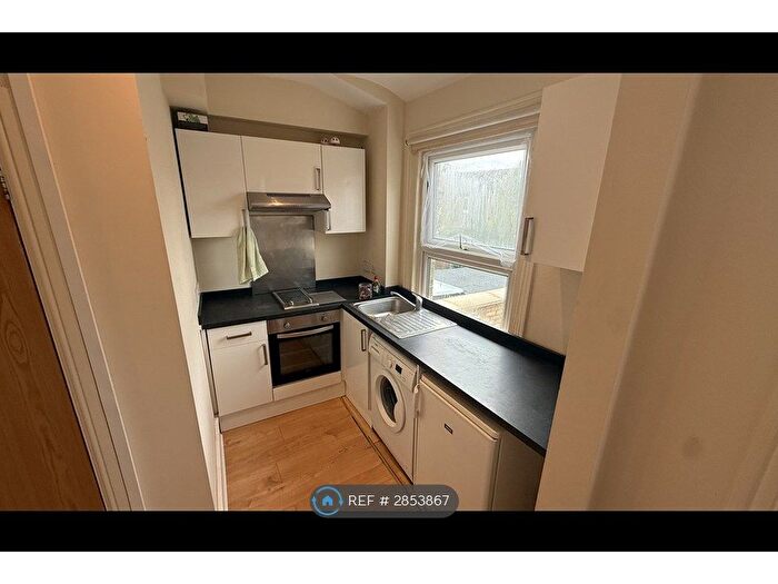 Studio To Rent In Percy Road, London, N12