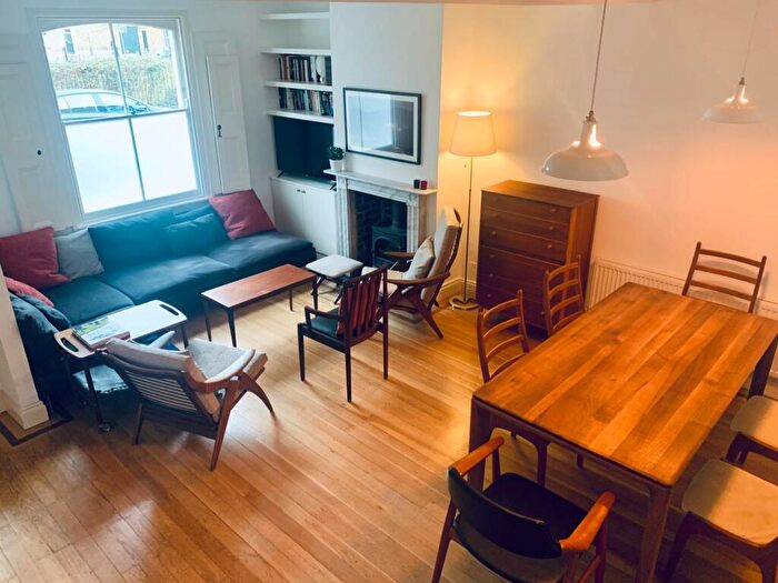 3 Bedroom Terraced House For Sale In Quilter Street, London, E2