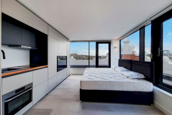 Apartment To Rent In Woolwich Road, London, SE7