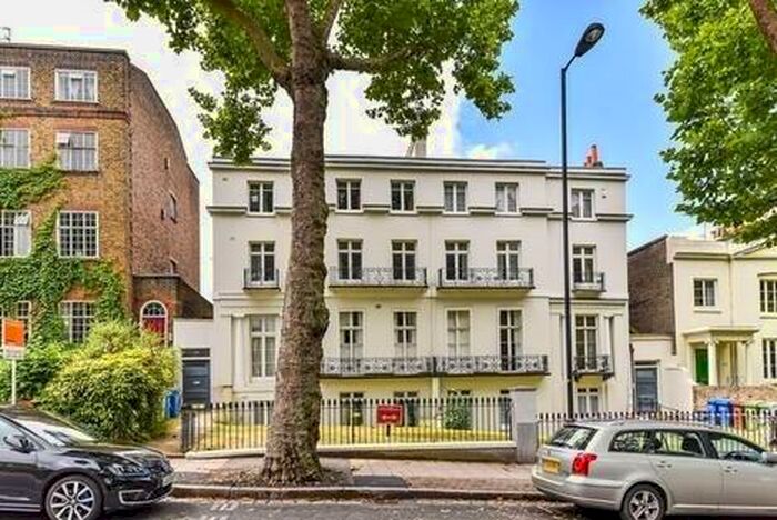 2 Bedroom Flat To Rent In Camberwell Grove, London, SE5