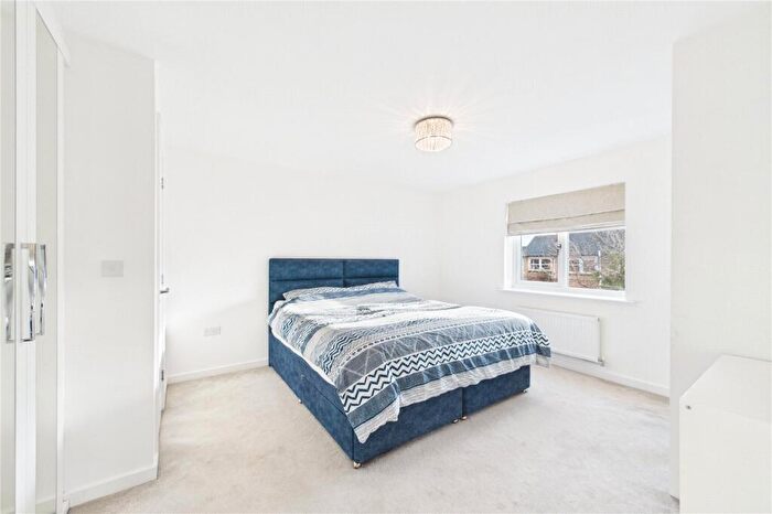 4 Bedroom Detached House For Sale In Fingal Crescent, Spencers Wood, Reading, Berkshire, RG7