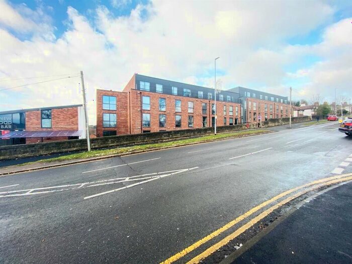 1 Bedroom Flat To Rent In Northgate House, Stonegate Road, Leeds, Yorkshire, LS6