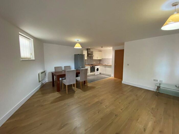 2 Bedroom Apartment To Rent In Portside House, Duke Street, L1