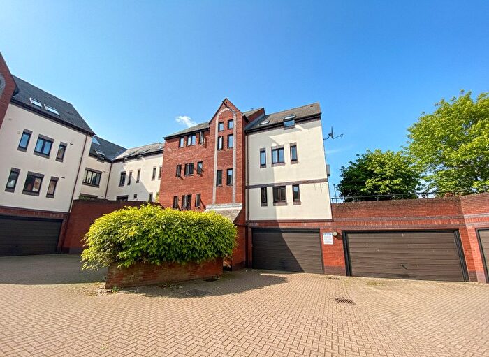 1 Bedroom Flat To Rent In Exeter, Devon, EX2