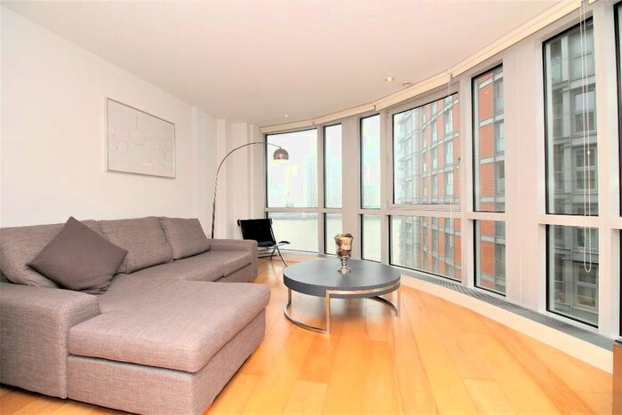 1 Bedroom Flat For Sale In Ontario Tower, Fairmont Avenue, Canary Wharf, E14