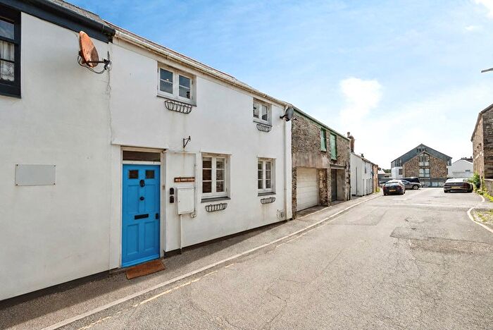 3 Bedroom Terraced House For Sale In Park Road, Wadebridge, Cornwall, PL27