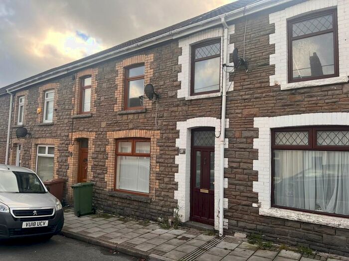 4 Bedroom Terraced House To Rent In Central Street, Hengoed, CF82