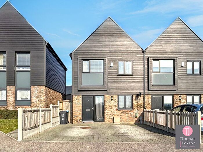 2 Bedroom Semi-Detached House For Sale In Roman Way, Margate, CT9