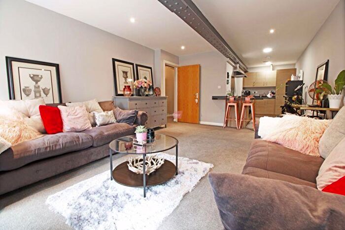 1 Bedroom Flat To Rent In Duncan Road, Gillingham, ME7