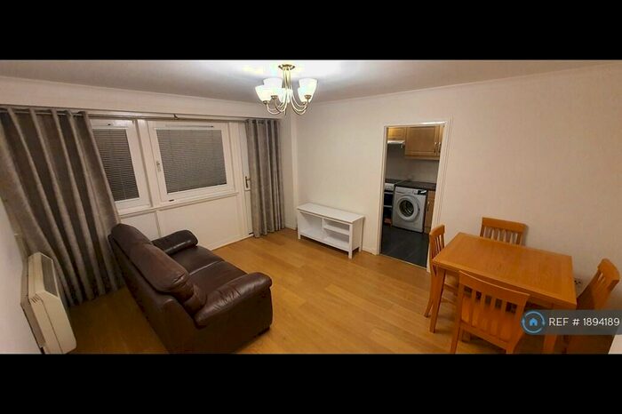 2 Bedroom Flat To Rent In Gilcomstoun Land, Aberdeen, AB10
