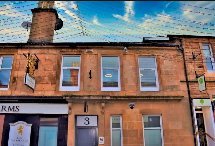 3 Bedroom Flat To Rent In Stewart Street, Milngavie, Glasgow, G62