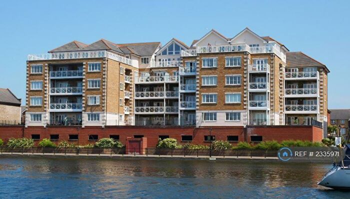 2 Bedroom Flat To Rent In Pacific Heights South, Eastbourne, BN23