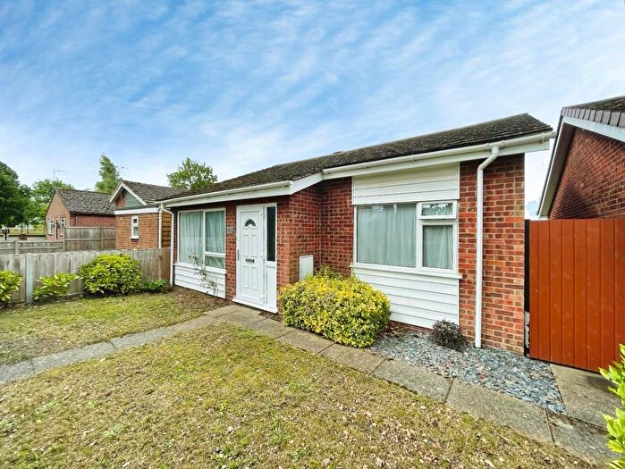 2 Bedroom Detached Bungalow For Sale In The Paddocks, Brandon, IP27