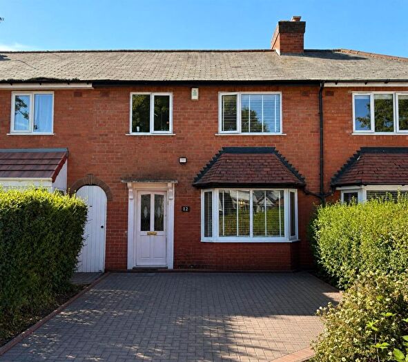 3 Bedroom Terraced House For Sale In Longmore Road, Shirley, Solihull, B90