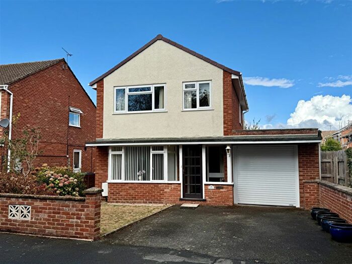 3 Bedroom Detached House For Sale In Meadow Drive, Credenhill, HR4