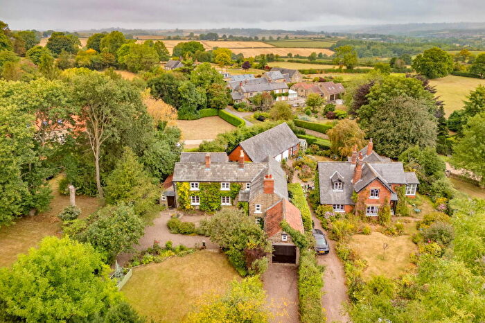 4 Bedroom Detached House For Sale In Branch Lane, Astwith, Chesterfield, S45