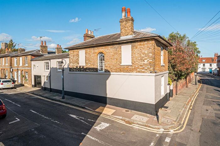 3 Bedroom Town House For Sale In Orchard Street, Canterbury, CT2