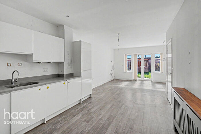 4 Bedroom Terraced House For Sale In Archer Way, Enfield, EN2