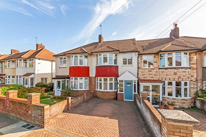 3 Bedroom Terraced House For Sale In Burford Road, London, SE6