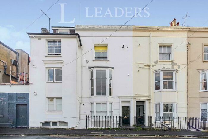 2 Bedroom Flat To Rent In Clarendon Place, Kemptown, BN2