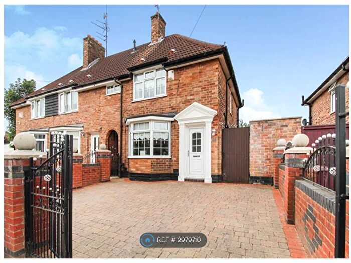 3 Bedroom Semi Detached House To Rent In Barford Road, Huyton, Liverpool, L36