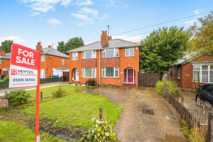 3 Bedroom Semi-Detached House For Sale In Langrick Road, Boston, PE21