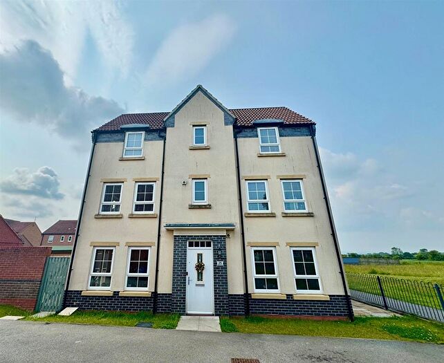 3 Bedroom Detached House For Sale In West Garth, Cayton, Scarborough, YO11