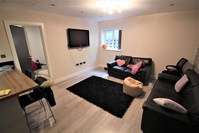 2 Bedroom Apartment To Rent In Hartisca Residence, Hartwell Road, Hyde Park, Leeds, LS6