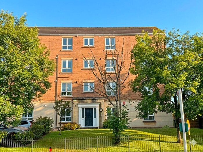 2 Bedroom Flat For Sale In Beacon Park Road, Beacon Park, Plymouth, PL2