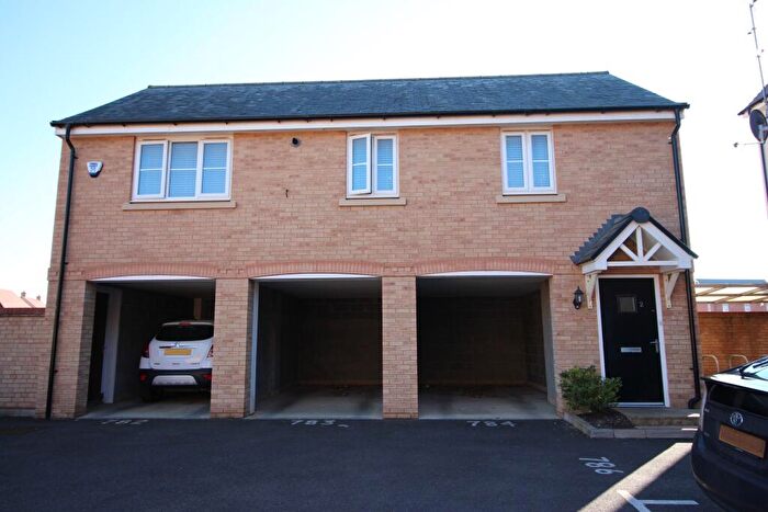 2 Bedroom Flat To Rent In Hawking Drive, Biggleswade, SG18
